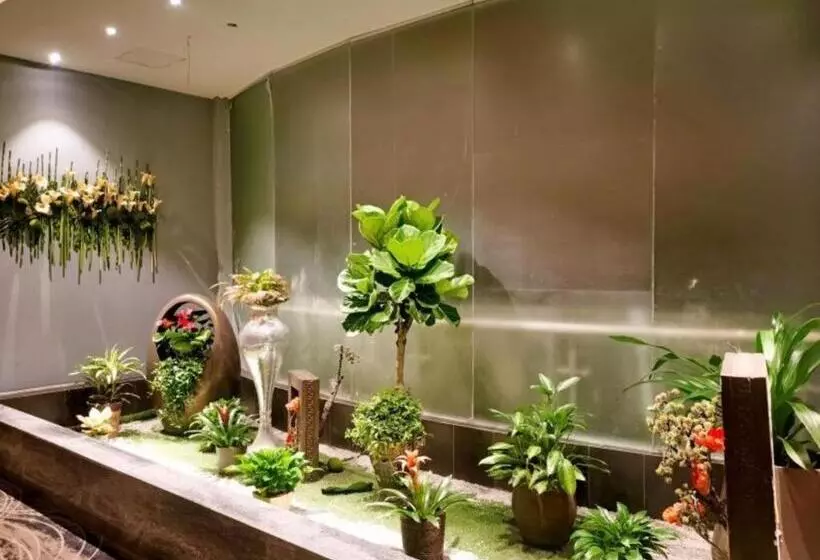 Greentree Alliance Hotel Shenzhen North Railway Station