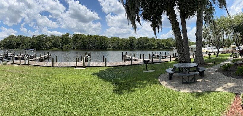 호텔 Hontoon Landing Resort & Marina