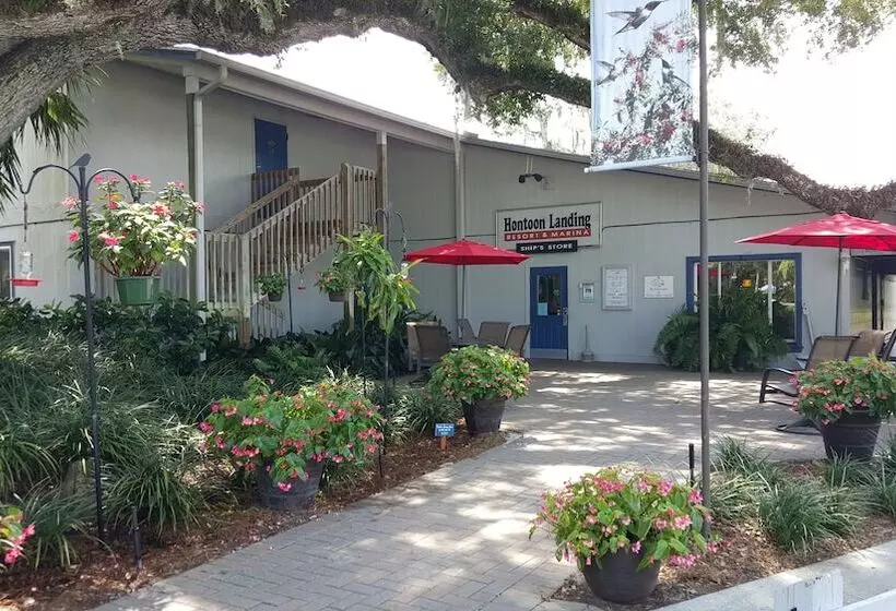 Hotelli Hontoon Landing Resort & Marina