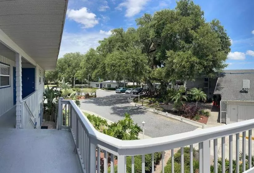 Hotelli Hontoon Landing Resort & Marina