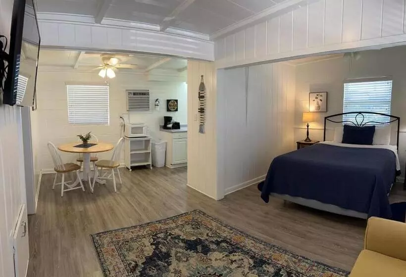 Hotelli Hontoon Landing Resort & Marina