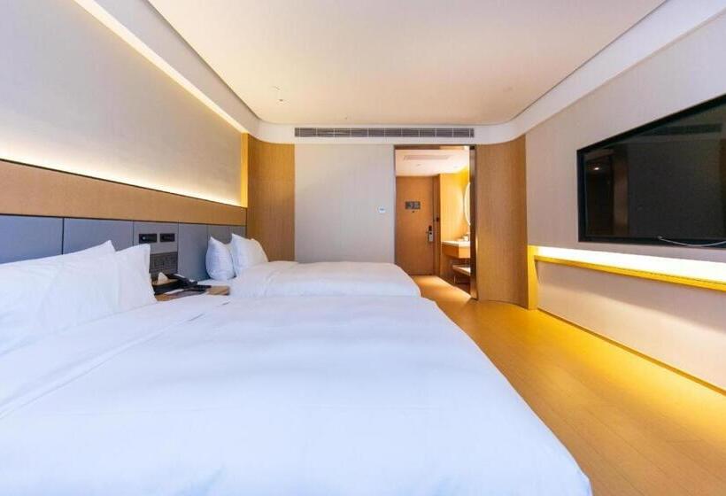 Ji Hotel Shanghai South Yanggao Road Metro Station