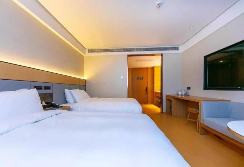 Ji Hotel Shanghai South Yanggao Road Metro Station