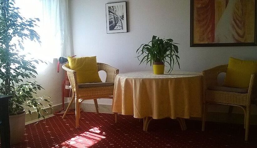 هتل Landhaus Weingut