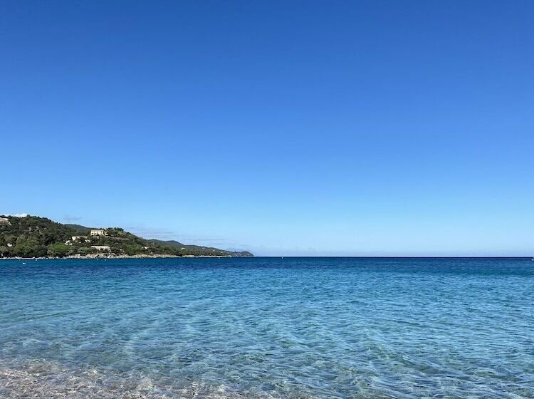 هتل Les Pavillons Du Golfe