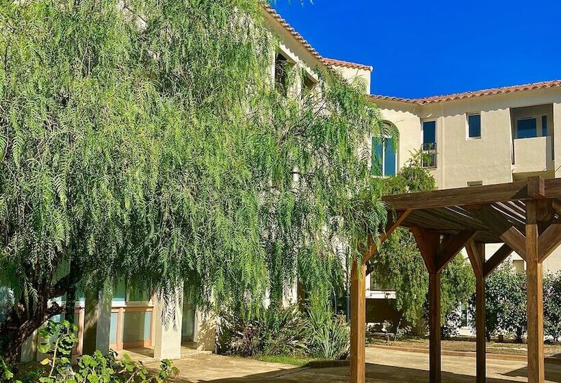 هتل Les Pavillons Du Golfe