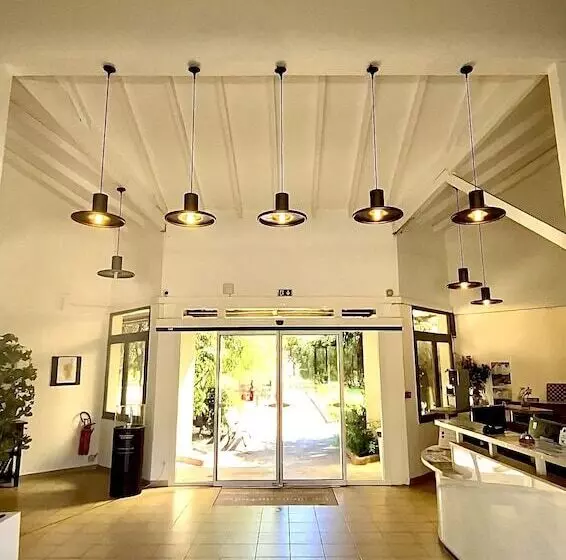 Hotelli Les Pavillons Du Golfe