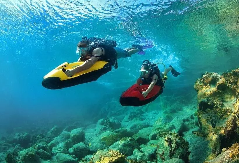 Hotelli Les Pavillons Du Golfe