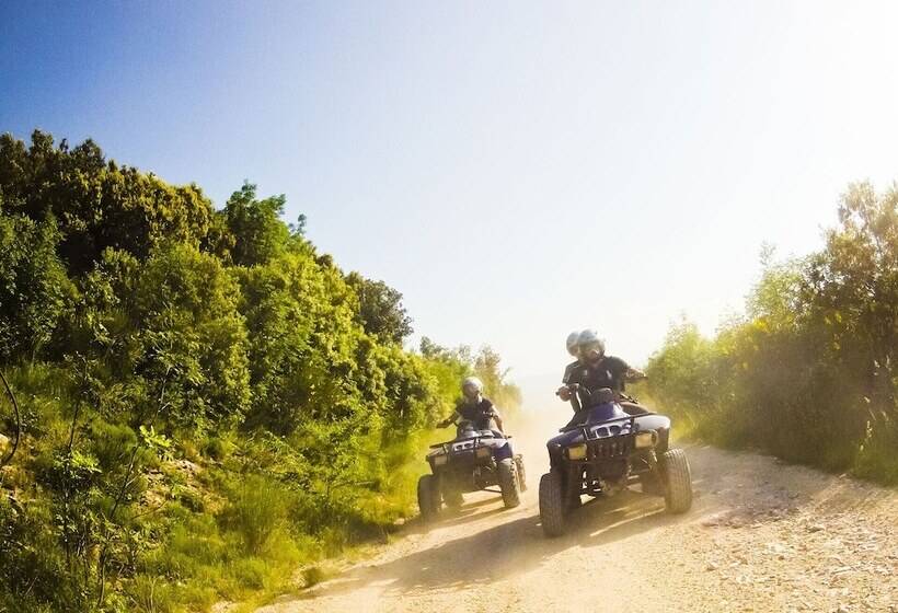 هتل Les Pavillons Du Golfe