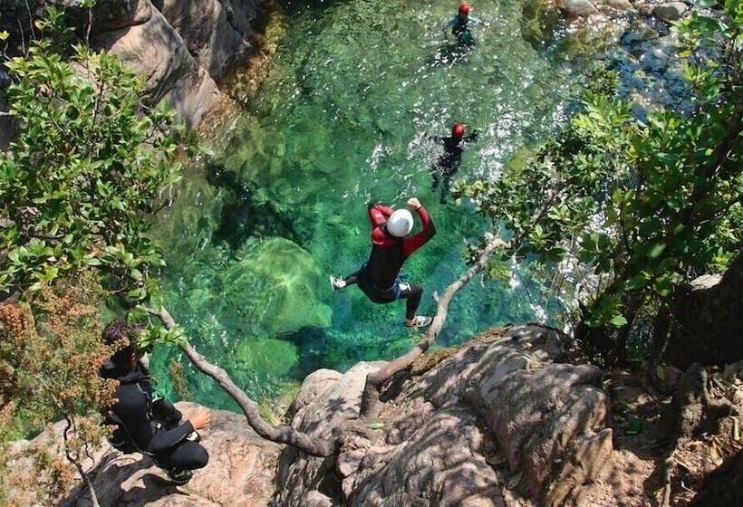 هتل Les Pavillons Du Golfe
