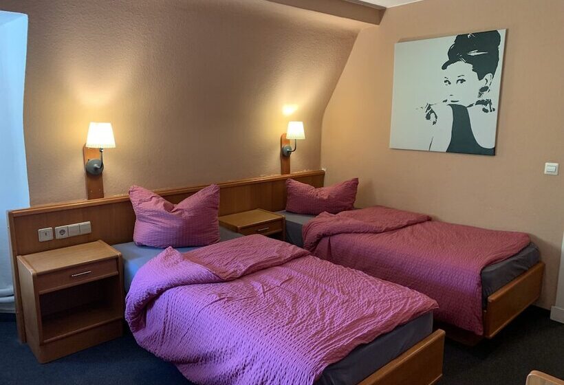 酒店 Quickborner Hof