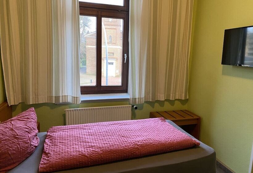 酒店 Quickborner Hof