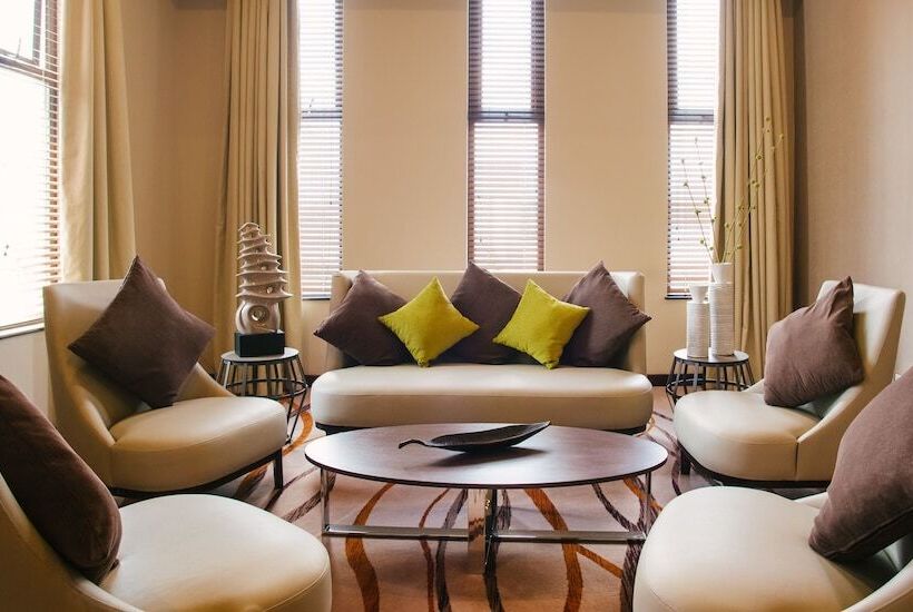 هتل Tamarind Tree