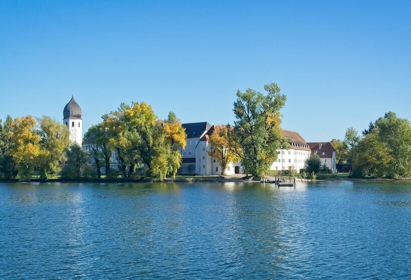 酒店 Zum Fischer Am See S