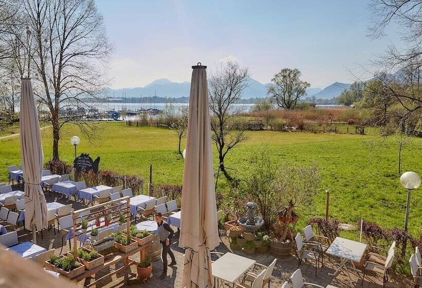 酒店 Zum Fischer Am See S