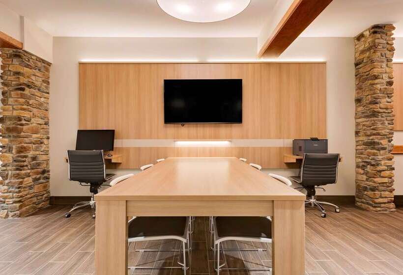 Microtel Inn & Suites By Wyndham Clarion