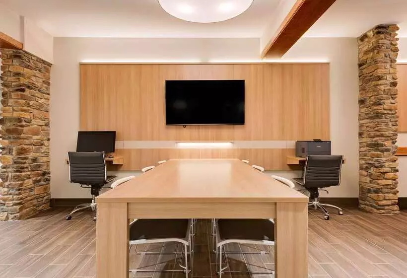 Microtel Inn & Suites By Wyndham Clarion