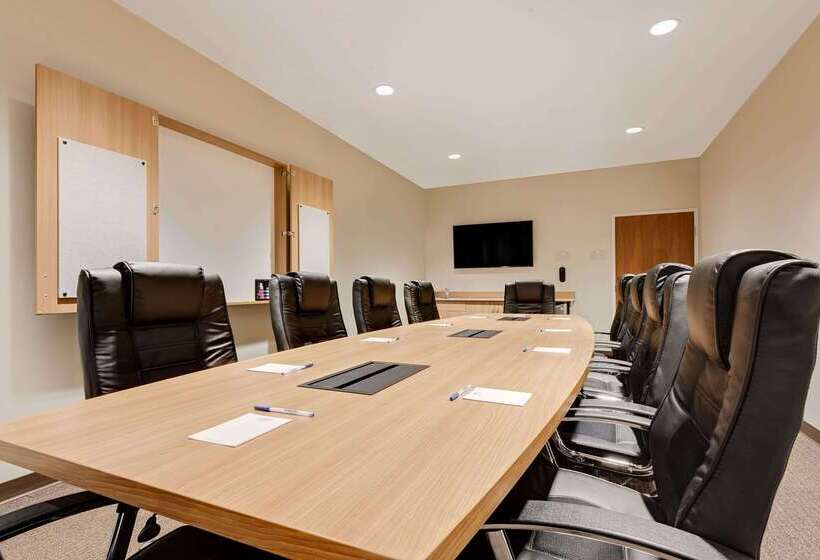 Microtel Inn & Suites By Wyndham Clarion