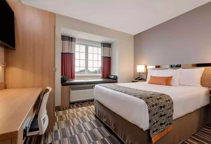 Microtel Inn & Suites By Wyndham Clarion