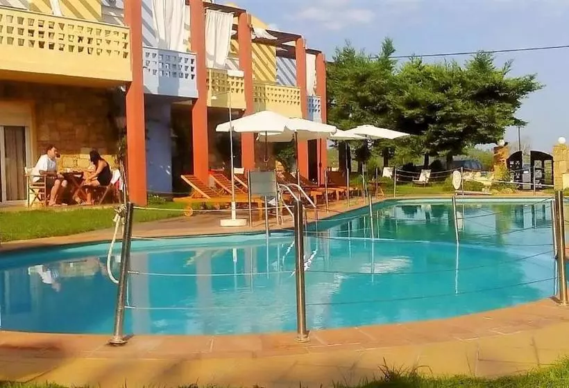 Ydna Apartments