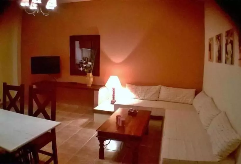 Ydna Apartments