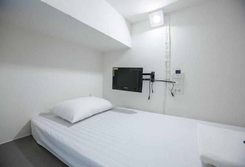 בית מלון כפרי P168 Hostel Samui