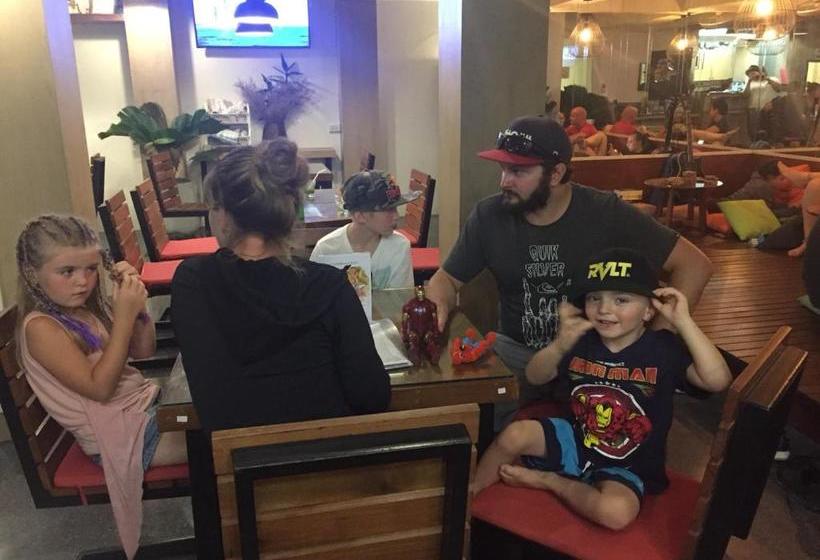 בית מלון כפרי P168 Hostel Samui