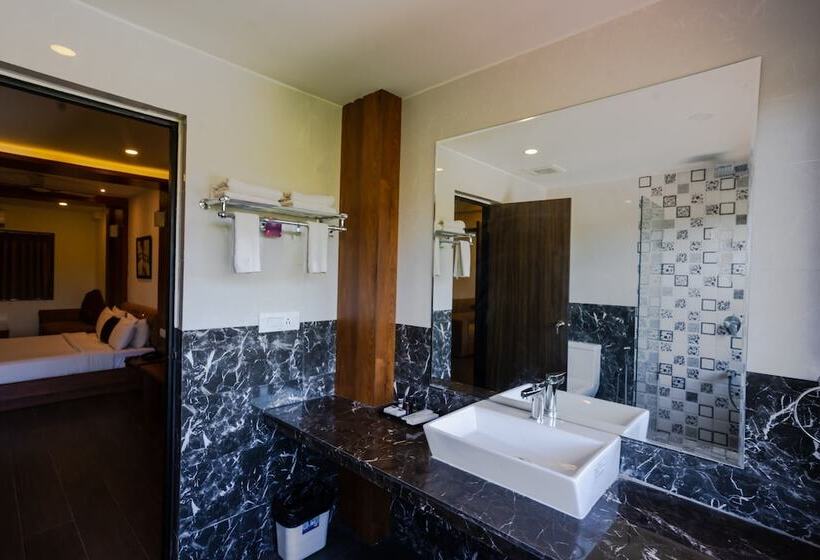 Bluo Amani Vagator   Boutique Hotel Goa