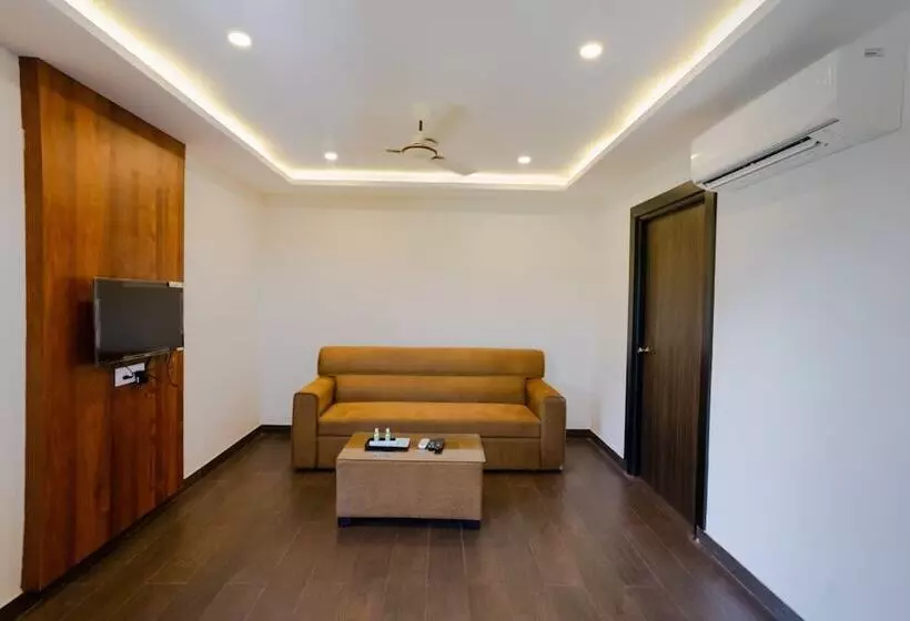 Bluo Amani Vagator   Boutique Hotel Goa