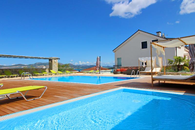 Szálloda Apartments Kula