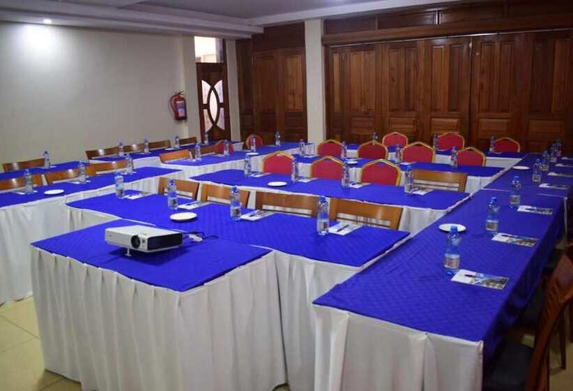 هتل Astorian Grand