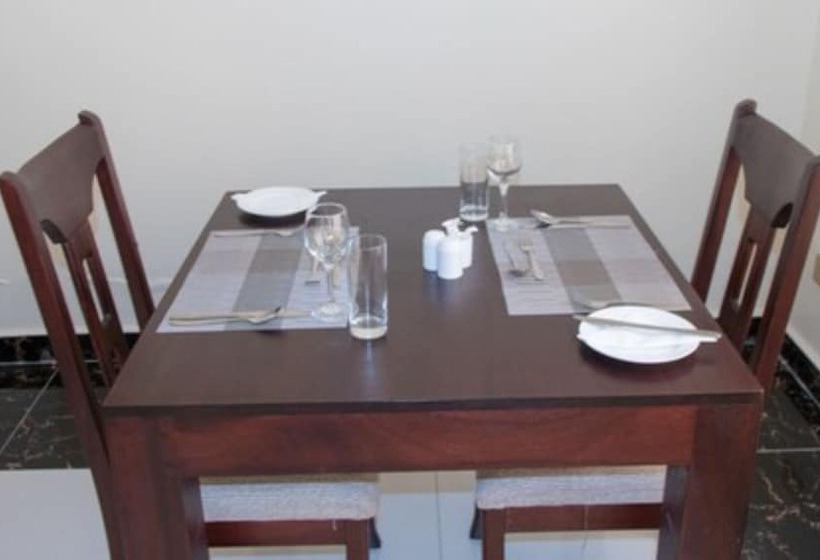 هتل Astorian Grand