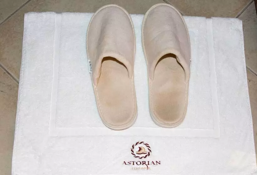 هتل Astorian Grand