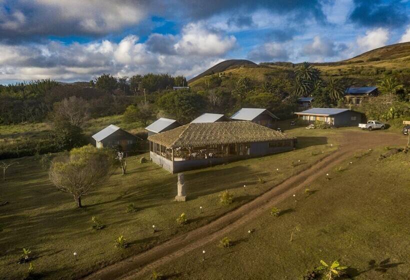 فندق Cabanas Henua Iti