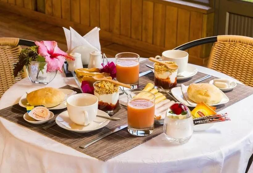 ホテル Cabanas Henua Iti