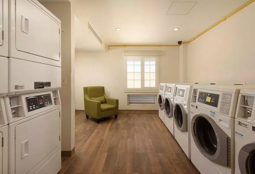 هتل Extended Suites Ciudad Juarez Consulado