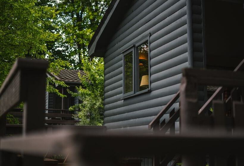 Отель Lusty Beg Island