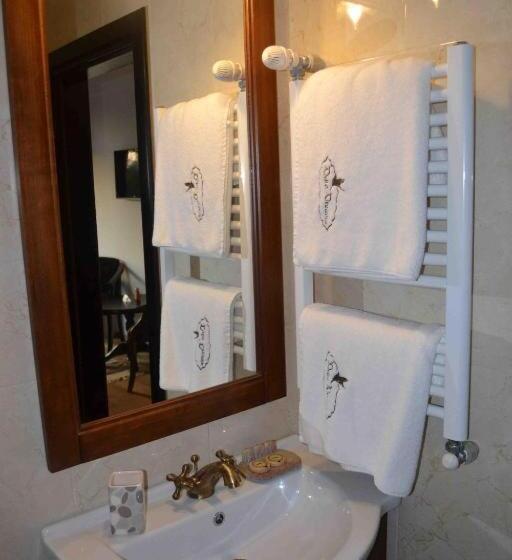 Отель Pensiunea Delta Dreams