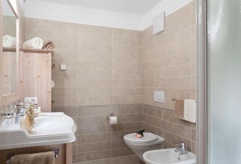 هتل Residence Baron