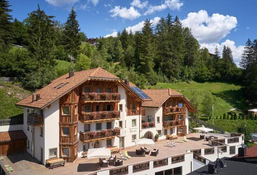 هتل Residence Baron