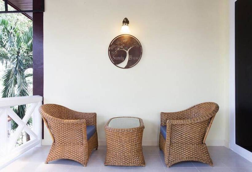 호텔 Sandy House Rawai