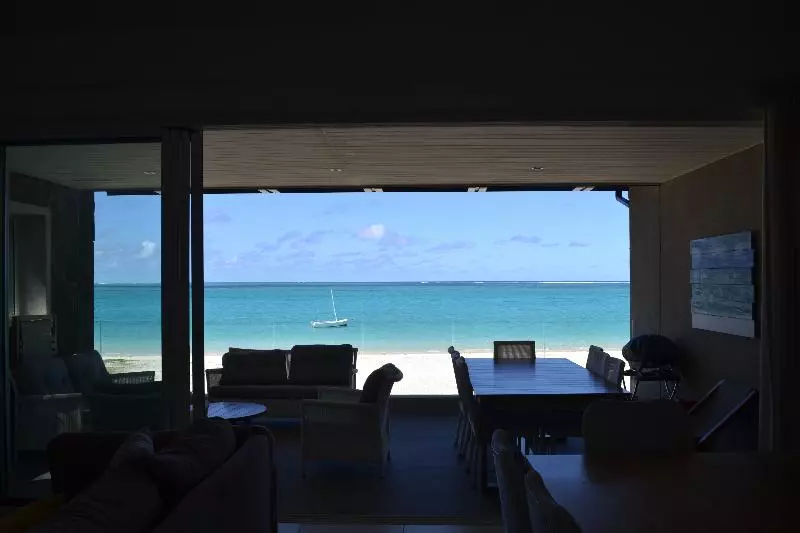 هتل Summer Breeze By Dream Escapes Mauritius