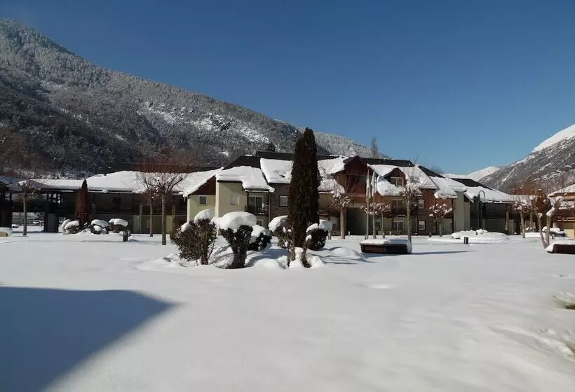 Hotelli Village Club Les Balcons Des Pyrénées