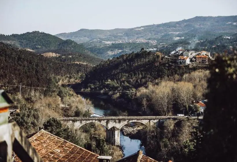 ホテル Estação Ferroviária De Mondim De Basto