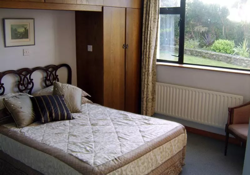 An Dooneen, The Hurley Farm B&b