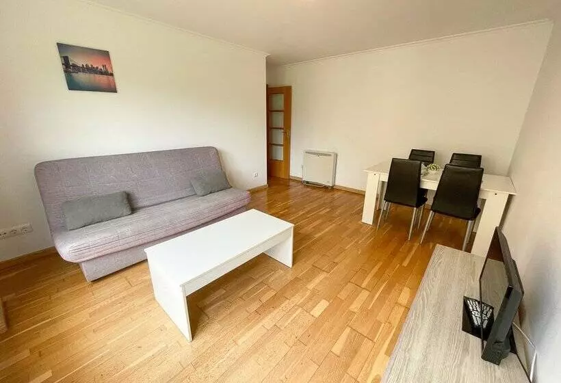 Apartamentos Ares 3000