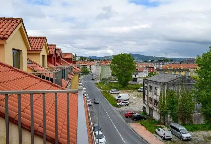 Apartamentos Ares 3000