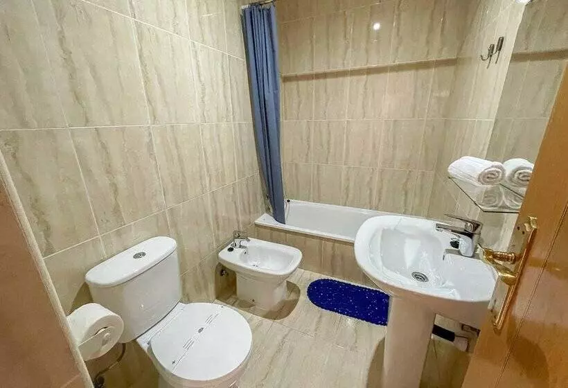 Apartamentos Ares 3000