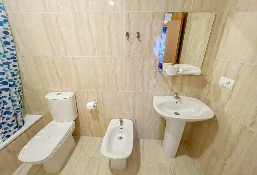 Apartamentos Ares 3000