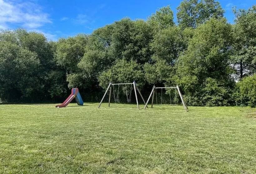 Apartamentos Ares 3000